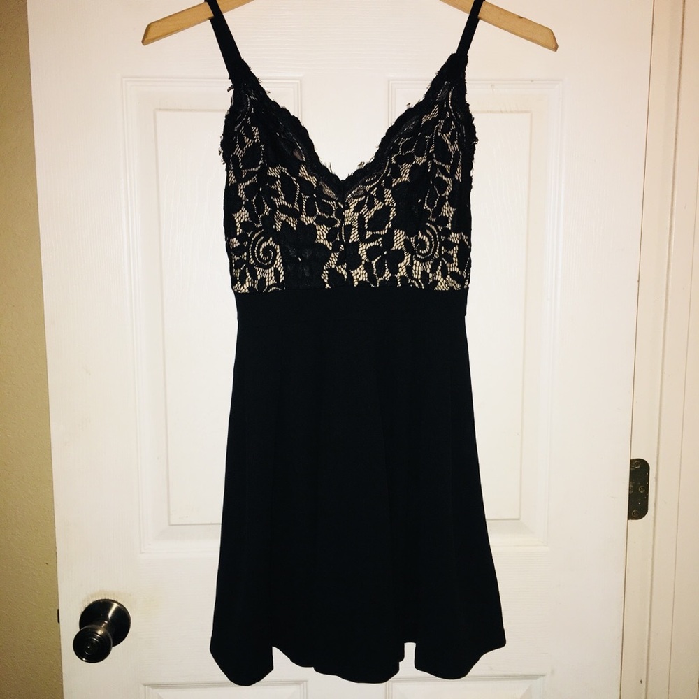 NWT Windsor dress